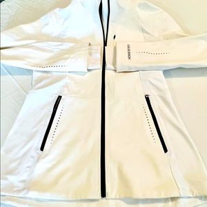 Stylish Lululemon coat Size 8